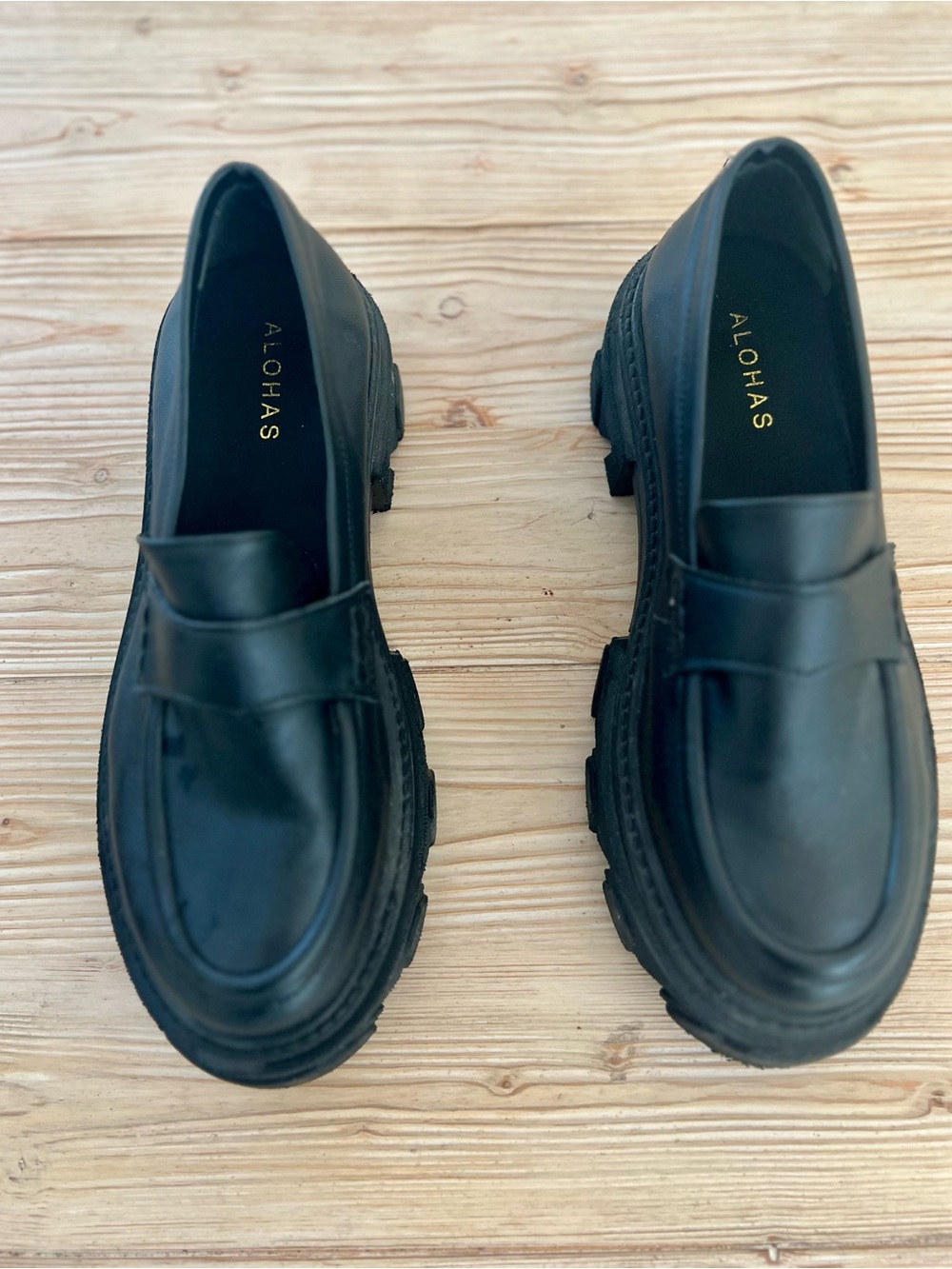 ALOHAS Black Leather Chunky Lug Sole Penny Loafers Size 39